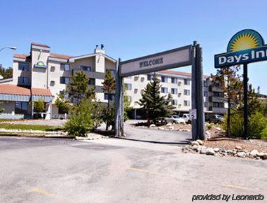 Days Inn By Wyndham Silverthorne Exterior photo